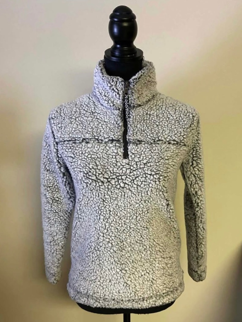 BoxerCraft fleece pullover, size youth medium